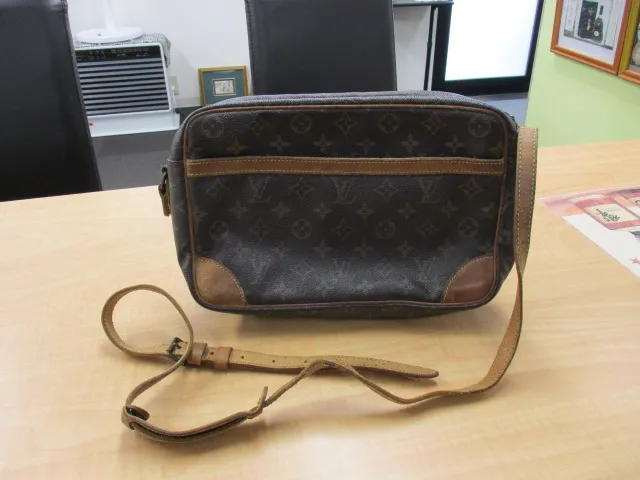 青森観光通店の買取です。