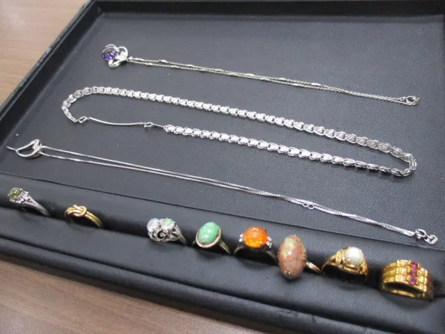 弘前高田店の買取です。