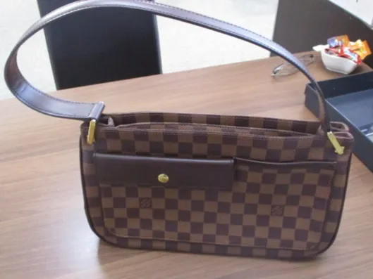 弘前高田店の買取です。