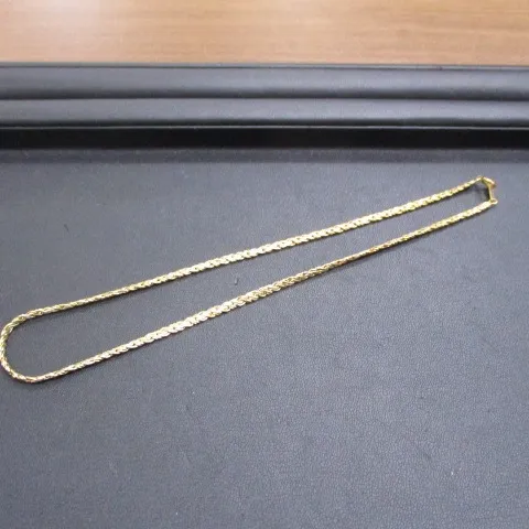 金のネックレス