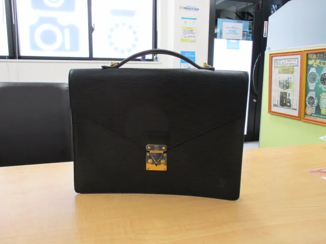 ルイヴィトン　セルヴィエッ ト コンセイエ