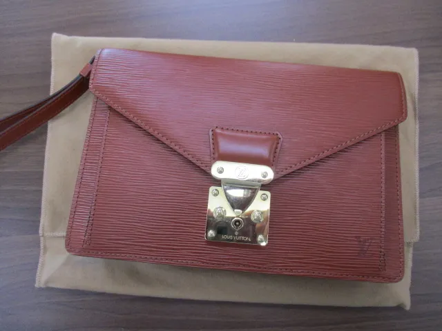 弘前高田店の買取です。