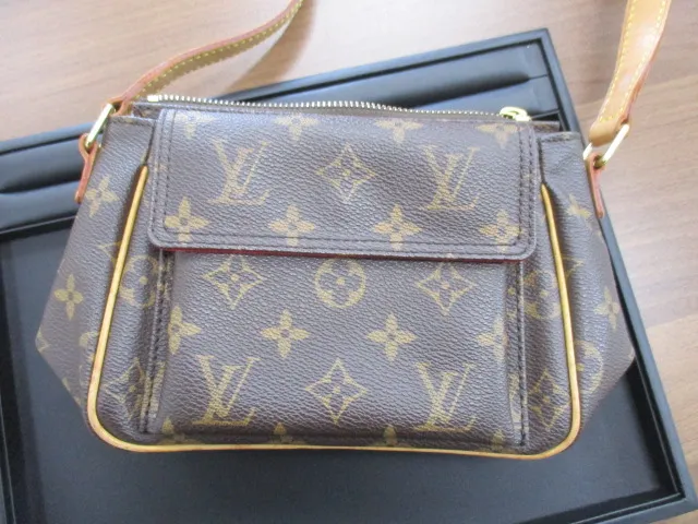 弘前高田店の買取です。