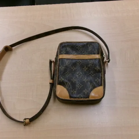 青森観光通店の買取です。