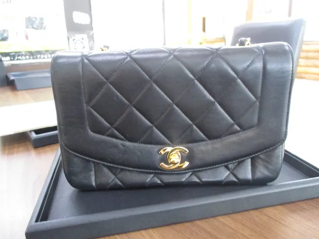 弘前高田店の買取です。