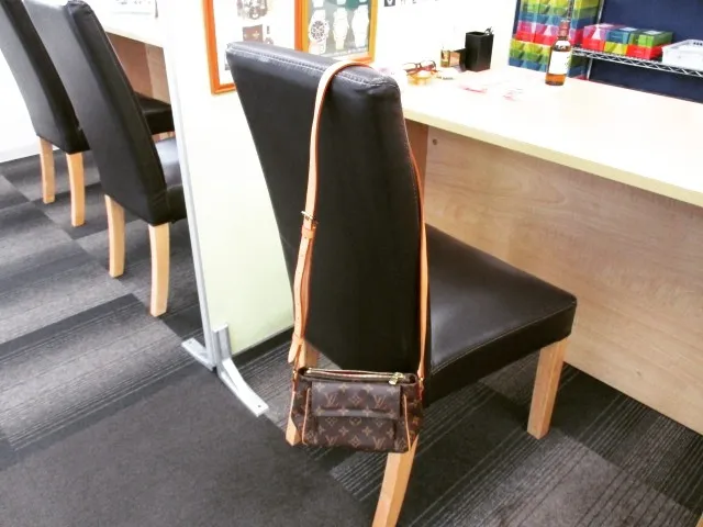 青森観光通店の買取です。